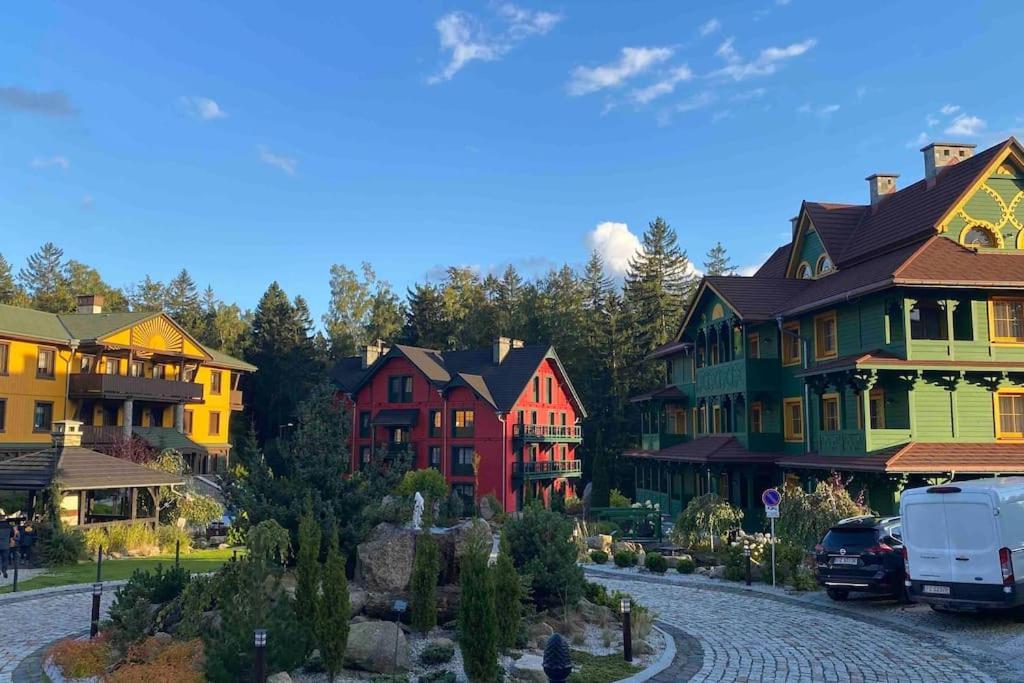 Dolina Wikingow-Apartament Suite Z Tarasem W Ogrodzie, Miejscem W Garazu I Dostepem Do Strefy Wellness Szklarska Poręba Exteriör bild