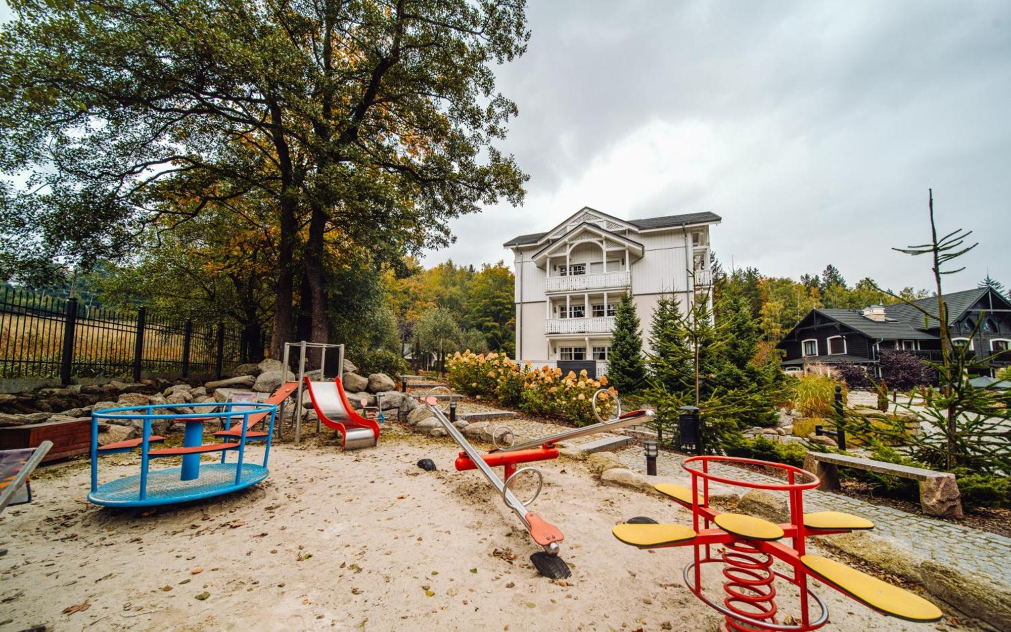 Dolina Wikingow-Apartament Suite Z Tarasem W Ogrodzie, Miejscem W Garazu I Dostepem Do Strefy Wellness Szklarska Poręba Exteriör bild